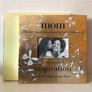 Mom Inspiration Text/ Floral Photo Frame Colour Gold White